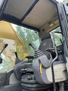 Excavadora de cadenas Caterpillar Cat330D2 usada de 30 toneladas, modelo 2023, con motor, caja de cambios y bomba de engranajes - ¡Gran oferta en subasta! - Product Image 6