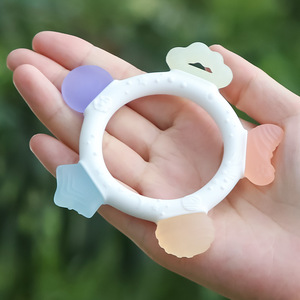Anneau de dentition Starry Sky Touch en silicone de qualité alimentaire pour bébés de 3 mois et plus, apaisant et anti-sucette - Product Image 1
