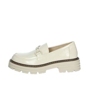 รองเท้าโลฟเฟอร์ Pregunta รุ่น 2426001 สีเบจ - Product Image 1