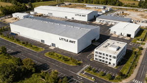 Coiffeuse de chambre moderne et élégante de style américain <span class=keywords><strong>avec</strong></span> miroir éclairé et tiroirs de rangement intégrés, écoresponsable - Product Image 6