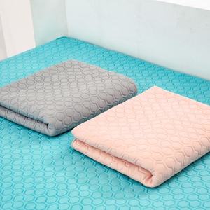 4 Piece Pink Bedding Set Breathable <b>Comfortable</b> Fabric For All Season Bedroom Decoration - Product Image 4