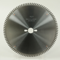 Lame de scie circulaire professionnelle à coupe fine pour le bois, efficacité améliorée, précision esthétique, lame de scie de table OEM 300mm 96T