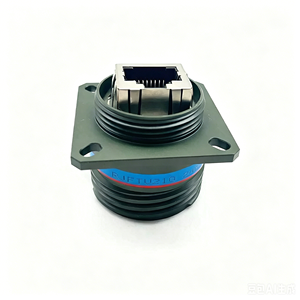 Conector Ethernet RJFTV21G RJ45 Cat5e con Magnéticos, Tamaño 21 MIL-DTL-38999, Carcasa Roscada, IP68 - Product Image 1