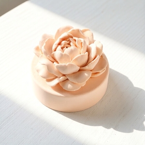 Luxury Home Decoration Handmade Porcelain Flower Aroma Plaster Air Freshener Scented Ceramic Fragrance Essential Oil <strong>Diffuser</strong> - Product Image 1