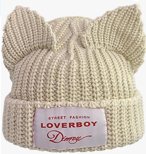 Adorable Gorro de punto con orejas de gato a rayas de invierno con orejas de zorro - Product Image 1