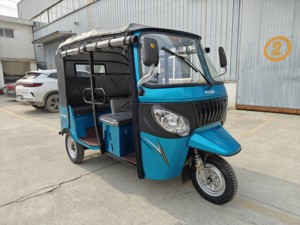 Tuk-Tuk à essence pas cher, tricycle à 3 roues pour passagers, <span class=keywords><strong>moto</strong></span>-taxi avec pièces et accessoires complets - Product Image 2