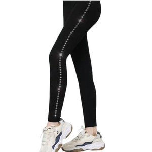KTS533 Leggings Senza Cuciture con Logo Personalizzato OEM, Foderati <span class=keywords><strong>in</strong></span> <span class=keywords><strong>Pile</strong></span> Spesso con Strass, <span class=keywords><strong>Collant</strong></span> da <span class=keywords><strong>Donna</strong></span> - Product Image 6