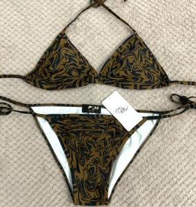 <span class=keywords><strong>Costumi</strong></span> <span class=keywords><strong>da</strong></span> <span class=keywords><strong>bagno</strong></span> di marca di lusso costume <span class=keywords><strong>da</strong></span> <span class=keywords><strong>bagno</strong></span> <span class=keywords><strong>donna</strong></span> triangolo Top con catena Sexy Bikini firmato <span class=keywords><strong>da</strong></span> <span class=keywords><strong>donna</strong></span> - Product Image 1