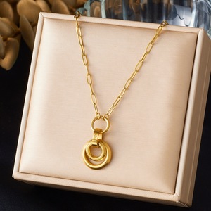 European American Style Gold Plated Circle Pendant Stainless Steel Chain Necklace Geometric Design Daily Wear Gift Jewelry - Product Image 1