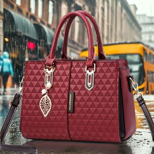 2025 Women's Fashion Handbag Durable Zipper Closure Convenient Polyester Material Versatile Stylish Two Handles for Outfitting - Product Image 2