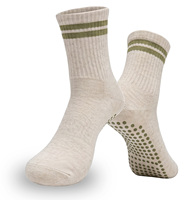 Chaussettes de sport personnalisées avec logo OEM, chaussettes de compression unisexes, chaussettes de sport antidérapantes pour le pilates