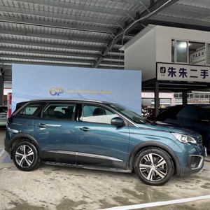 Dongfeng <span class=keywords><strong>Peugeot</strong></span> <span class=keywords><strong>5008</strong></span> d'<span class=keywords><strong>occasion</strong></span>, modèle 2017, bleu/noir, SUV intermédiaire, toit ouvrant panoramique, écran LCD 12,3'', conduite à gauche, caméra de recul, jantes R16, intérieur tissu, à vendre - Product Image 3