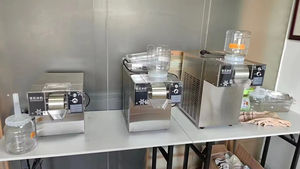 Machine à glace pilée commerciale pour la production de glace en flocons de neige et de crème glacée - Product Image 4