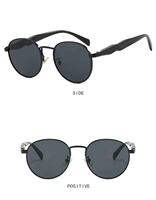 2025 nuevas gafas de sol femeninas Ins Street Shooting en línea celebridad marco ovalado gafas de sol de Metal tendencia transfronteriza gafas Retro