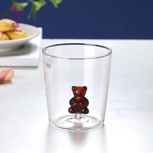 Yeni Tasarım 3D Noel Ağacı Şeffaf Cam Bardak, Sevimli Tatil Bardağı, Arkadaşlar ve Aileler İçin Noel Hediyesi Olarak İçecek Kullanımı İçin - Product Image 3