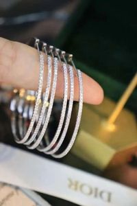 Pendientes de Aro Grandes con Diamantes Redondos Genuinos de Oro Blanco de 18k, 45mm, 0.80ct, Estilo Eternity, de Xinfly - Product Image 4