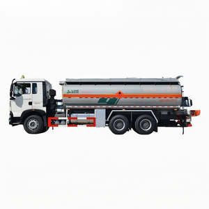 Camion <span class=keywords><strong>de</strong></span> ravitaillement mobile en <span class=keywords><strong>pétrole</strong></span> et en diesel Chengli Premium <span class=keywords><strong>de</strong></span> 20 000 litres pour les opérations à court et long terme. - Product Image 4