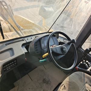 Cargador de ruedas WA600 usado de alta calidad Máquina pesada japonesa Excavadora en excelentes condiciones - Product Image 6