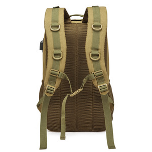 กระเป๋าเป้สะพายหลังยุทธวิธีของเลกัมสีกากีกันน้ำพร้อมพอร์ต USB สำหรับการเดินป่า ปั่นจักรยาน และการเดินทาง - Product Image 3