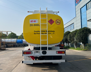 Vehículo de reabastecimiento de combustible para aeronaves 6×4, Cummins 310HP, 20,000L, Capaz de cargar varios aceites, Producido por un importante fabricante chino - Product Image 4