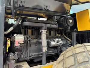 Compacteur routier vibratoire à tambour unique Dynapac CA251D, moteur diesel, pour travaux de construction - Product Image 5