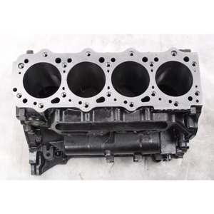 บล็อกกระบอกสูบเครื่องยนต์รถขุดมิตซูบิชิ 4M40 A Brand 1 ความแข็งแรงสูง ผ่านกระบวนการอบชุบแข็งขั้นสูง ขนาดรูกระบอกที่แม่นยำ - Product Image 3