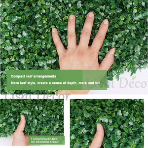 Ngoài trời nhân tạo gỗ Hoàng Dương hàng rào tấm Tường nhựa vườn màu xanh lá cây tường <span class=keywords><strong>Backdrop</strong></span> bền và thân thiện với môi cỏ loại thực vật - Product Image 4