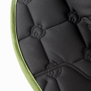 Manta de Silla de Montar Acolchada, Suave y Transpirable, Diseño Más Vendido, Perfecta para Doma, Salto, Equitación, Entrenamiento y Uso Diario - Product Image 4