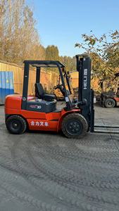 Chinese Top Brand Heli Forklift 3 ton <b>Used</b> FD30 Forklift Diesel Manual Forklift Truck with Three Stage Mast For Sale - Product Image 3