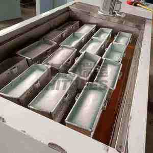 เครื่องทำน้ำแข็งอุตสาหกรรมเครื่องขึ้นรูปก้อนน้ำแข็งแบบมืออาชีพ - Product Image 6