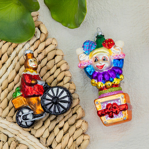 Adorno Navideño de Cristal Hecho a Mano de Alta Calidad con Temática de Circo: León, Mono, Elefante, Payaso, Elfo, con Protección UV - Product Image 4