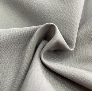 Microfibra de poliéster 100%, Color sólido duradero, <span class=keywords><strong>32S</strong></span>, tela de tejido liso, ropa de trabajo para niñas, patrón de uso industrial teñido liso - Product Image 6