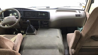 Meilleures ventes : Autobus d'occasion pour 16-30 passagers, Euro 3, diesel, transmission manuelle, 2013-2017, à vendre à Dubaï