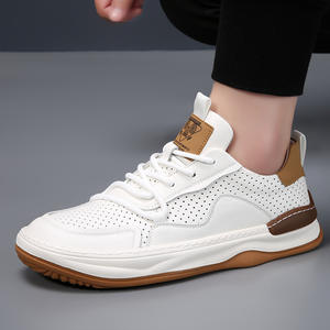 Chaussures de sport décontractées à semelle épaisse et élévatrice, respirantes, pour hommes et femmes, idéales pour la course et la marche. - Product Image 1