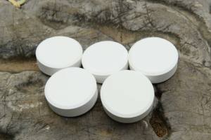 EC20251010 Pilules de natation chimiques pour le nettoyage de l'eau avec seau de 50 livres - Product Image 6