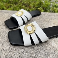 Sandales plates B41 grande taille 36-44 avec décoration métallique simple, pour l'extérieur, tendance, polyvalentes, à semelle souple, chaussures de plage