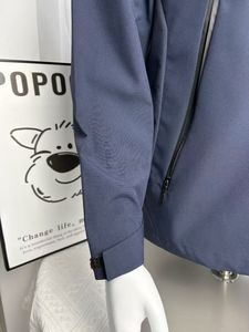 Giacca Outdoor Personalizzabile con Logo per Uomo, Protezione da <span class=keywords><strong>Vento</strong></span> <span class=keywords><strong>e</strong></span> Acqua, Taglie Forti, Impermeabile <span class=keywords><strong>e</strong></span> Antivento per Uomini <span class=keywords><strong>e</strong></span> Donne - Product Image 3