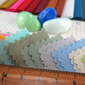 En gros style tissé spandex peau de pêche peluches couleur Fixe protection de L'environnement <span class=keywords><strong>dacron</strong></span> imperméable <span class=keywords><strong>tissu</strong></span> pour sac, manteau, robe - Product Image 2