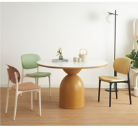 Table d'appoint moderne de luxe personnalisée, table à manger ronde élégante avec pieds en métal robustes pour la maison, le restaurant, l'hôtel