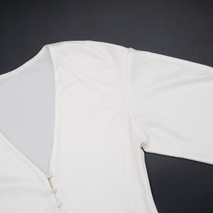 Модный сексуальный комплект GX0394: элегантный уличный стиль, осень 2025, женский топ с длинным рукавом и V-образным вырезом, а также полукороткие брюки, комплект из 2 предметов. - Product Image 5