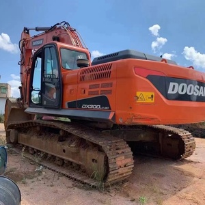 รถขุดตีนตะขาบ Doosan 30 ตัน มือสองคุณภาพสูงจากเกาหลี สภาพดี พร้อมหัวเจาะ - Product Image 2