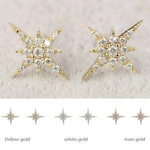 Boucles d'oreilles clous étoile blanc champagne en or massif 18 carats avec diamant taille brillant rond serti griffe, luxe pour femme, usage quotidien - Product Image 3