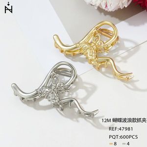 Pinza de Pelo Metálica con Diseño de Mariposa y Ondas, 12 cm - Product Image 3
