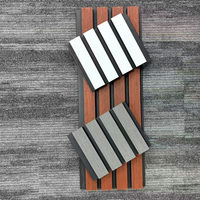 Panneau mural extérieur en bois rainuré moderne et classique, co-extrusion WPC, imperméable, antistatique, résistant à l'humidité, pour l'agrandissement des espaces de divertissement
