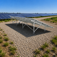 Système de montage solaire au sol réglable pour poteau unique avec plaques de base et supports de fixation