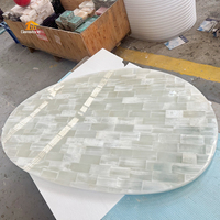 Meubles de luxe sur mesure de forme unique, dessus de table en pierre de quartz selenite blanche naturelle