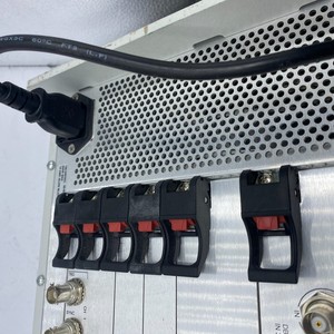 Émulateur de canal sans fil SPIRENT SR5500 100-240VAC 50-60HZ LIVRAISON GRATUITE Occasion - Product Image 4
