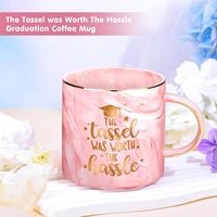 Idées de cadeaux de graduation de luxe personnalisés : tasse à café, chaussettes, bougie parfumée, porte-clés avec couleur et logo personnalisés pour garçons et filles