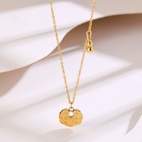 Collier en acier inoxydable pour femme, style chinois classique, en forme de gourde, symbole de fortune « Ruyi », inaltérable, avec fermoir de sécurité