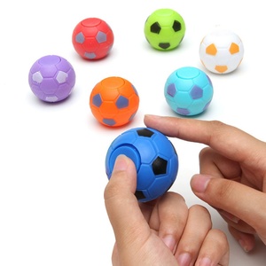 Fidget Spinner Antiestrés, Juguete de Fútbol, Pelota de Fidget Spinner, Juguete de Fútbol de Plástico para Girar a Mano - Product Image 1